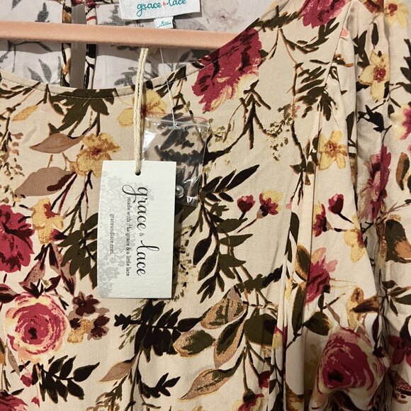 Floral Dress - Picture 5 of 8